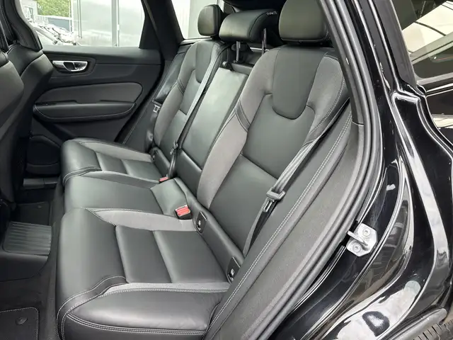 Volvo XC60 view 15