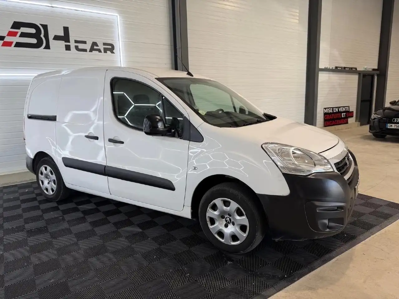 Peugeot Partner FOURGON 1.6 HDI 75 190C CLIM GPS