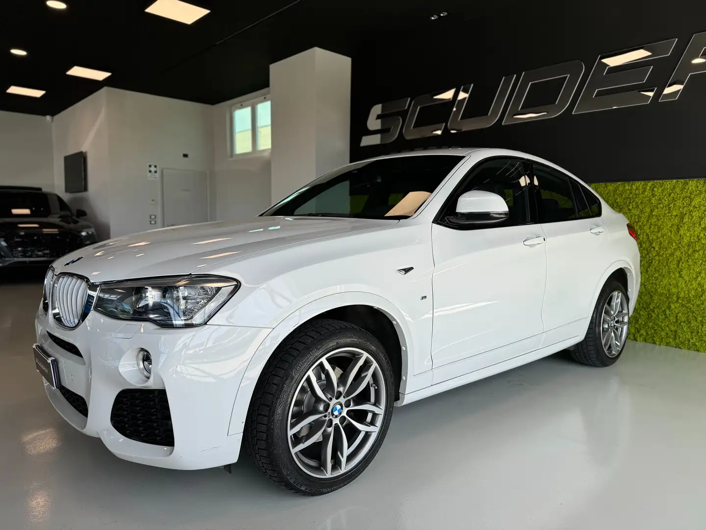 BMW X4 X4 xdrive20d Msport auto Bianco - 2