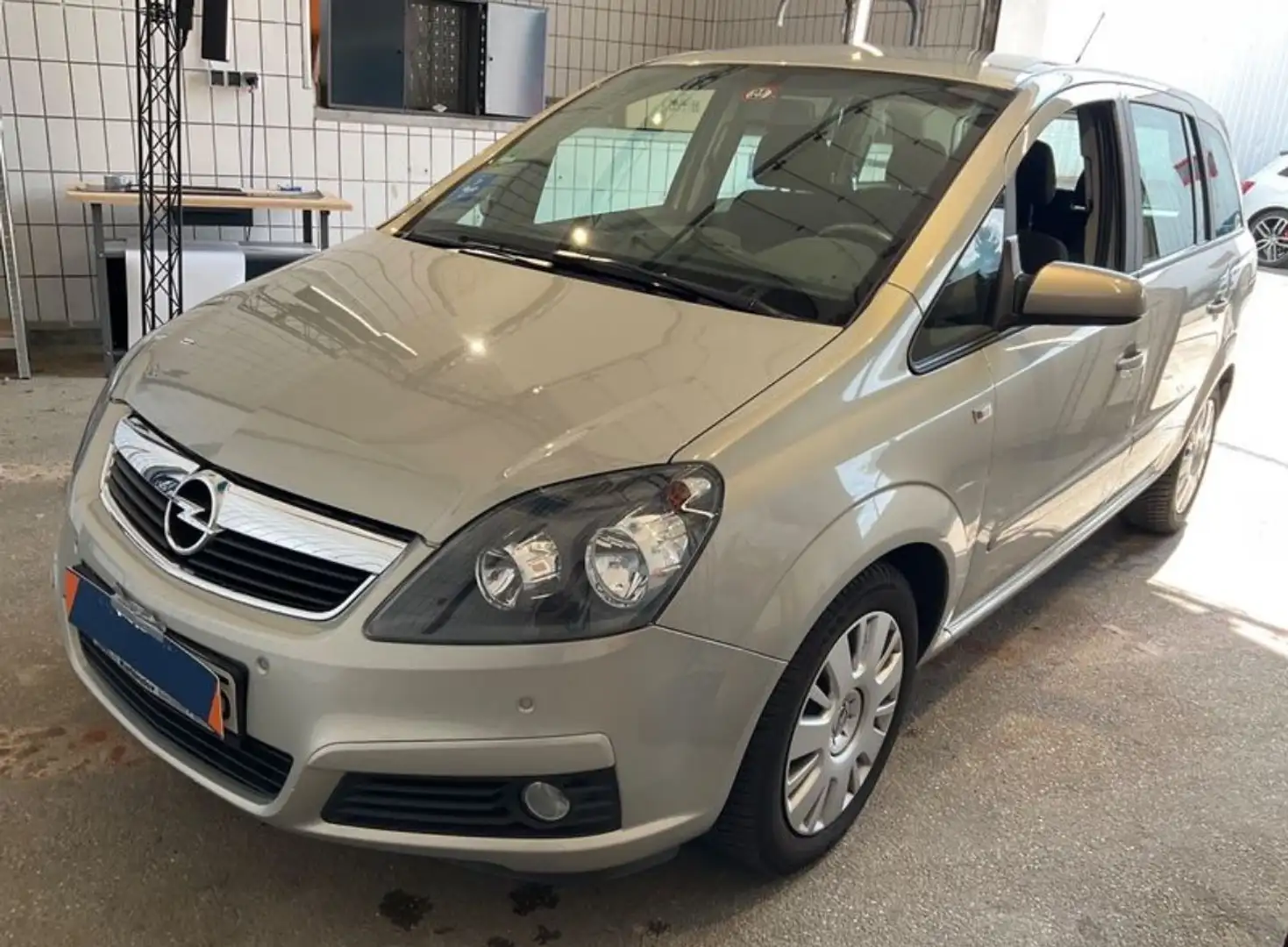 Opel Zafira Edition*Garantie*7-Sitze*Automatik*1.Hand Silber - 1