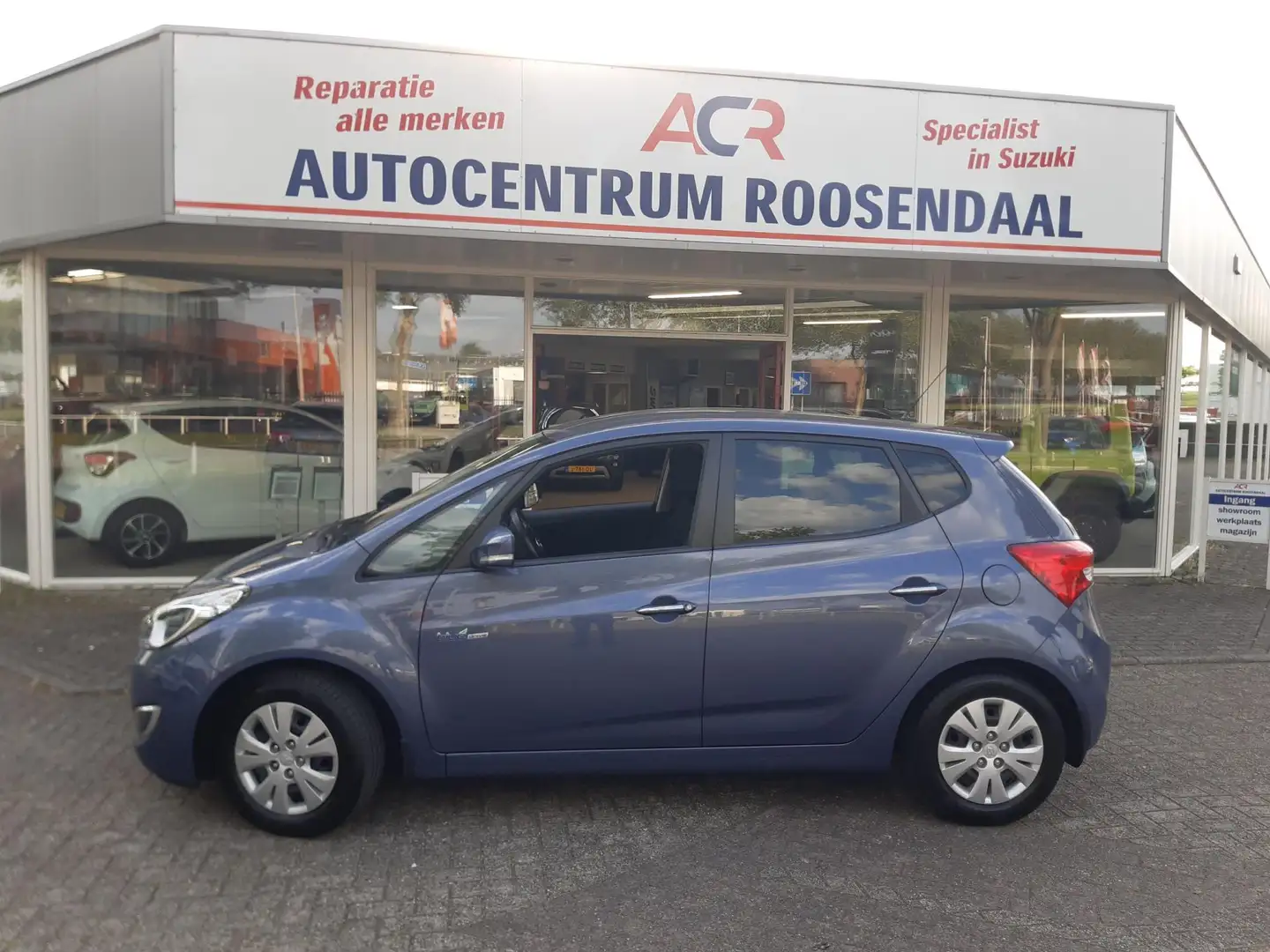 Hyundai iX20 1.4i Bleu i-Motion Blau - 2