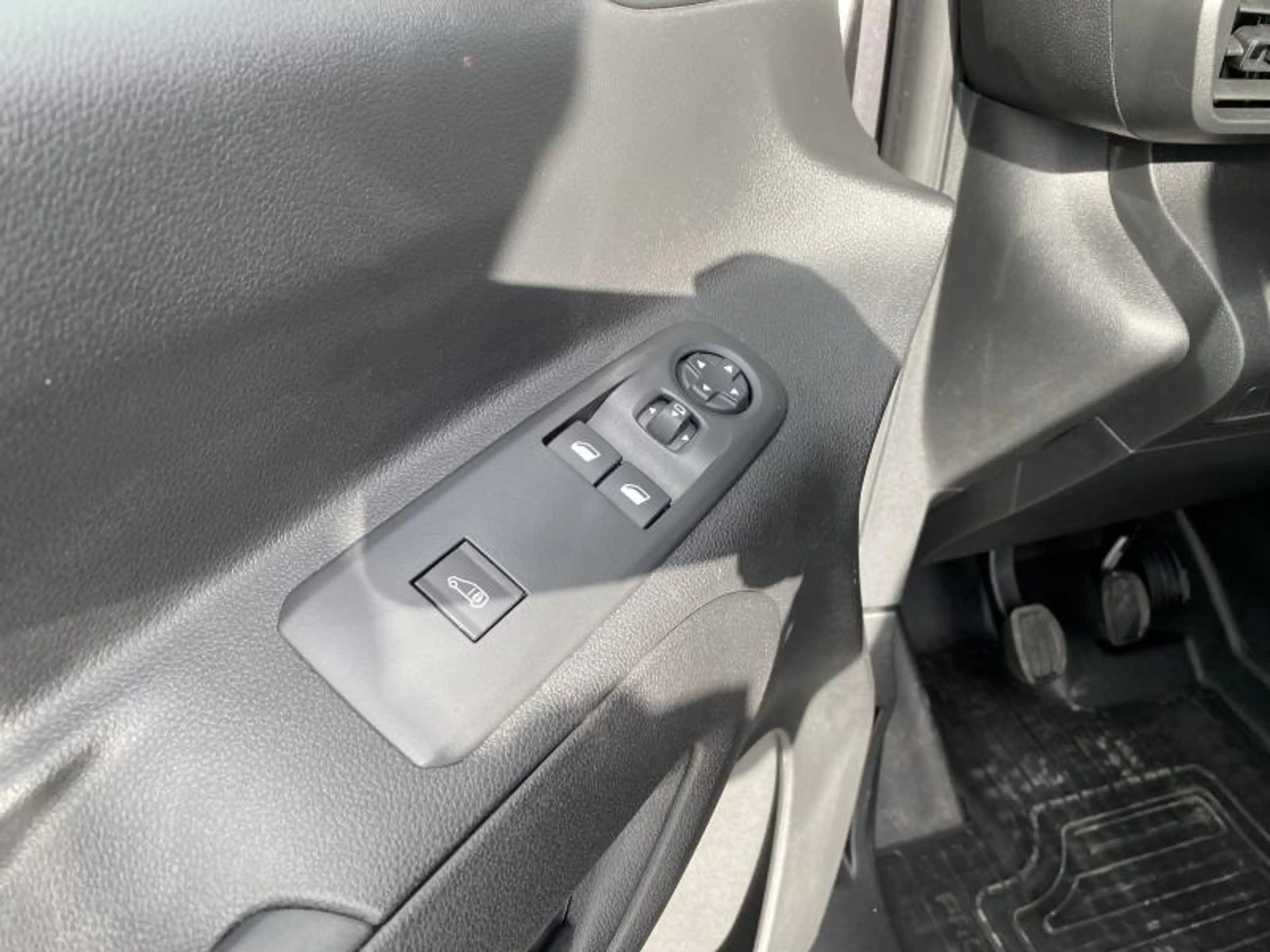 Toyota Proace City Comfort — photo 11