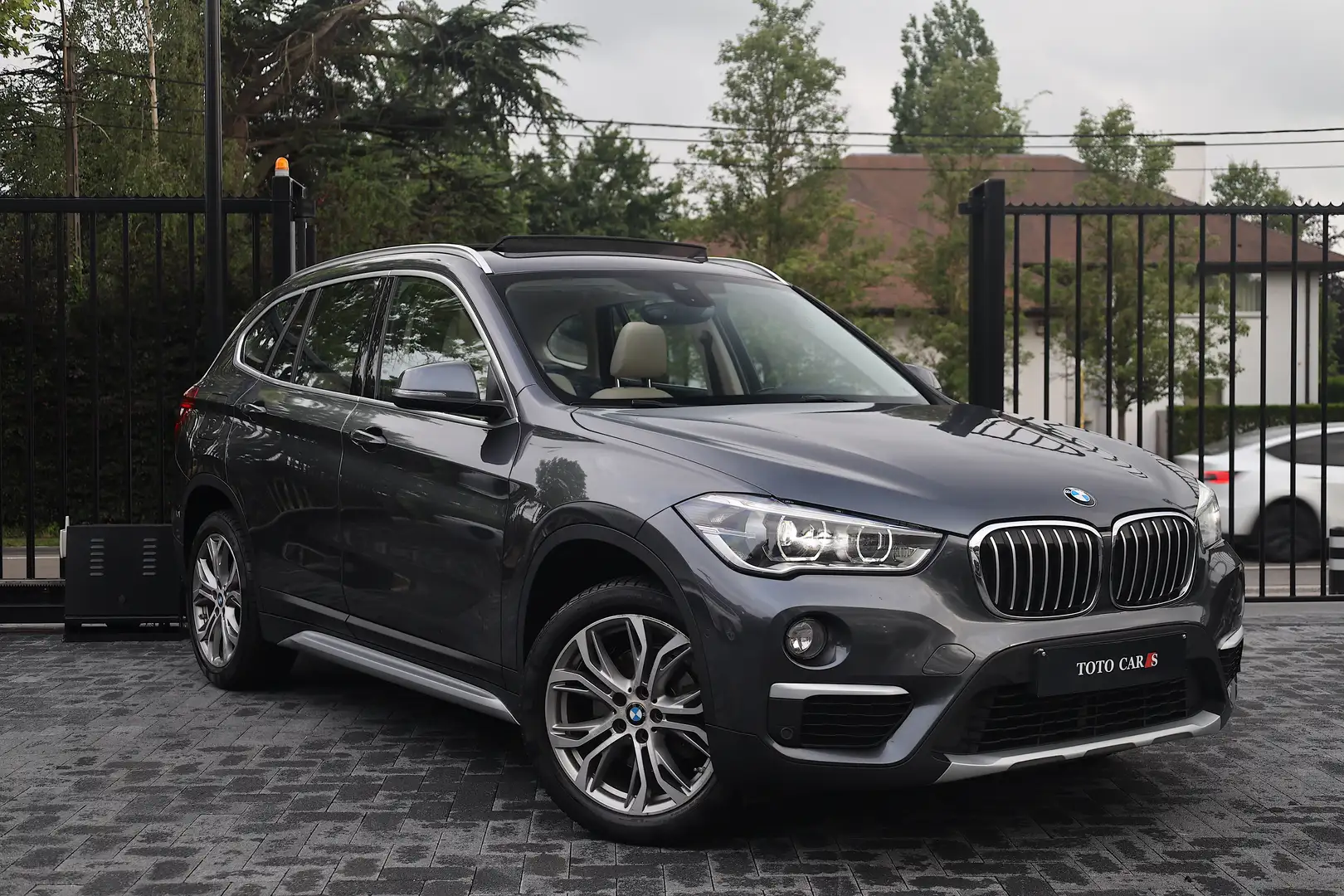 BMW X1 2.0d sDrive18d | Aut. | PANO-DAK | LEDER | CRUISE - 2