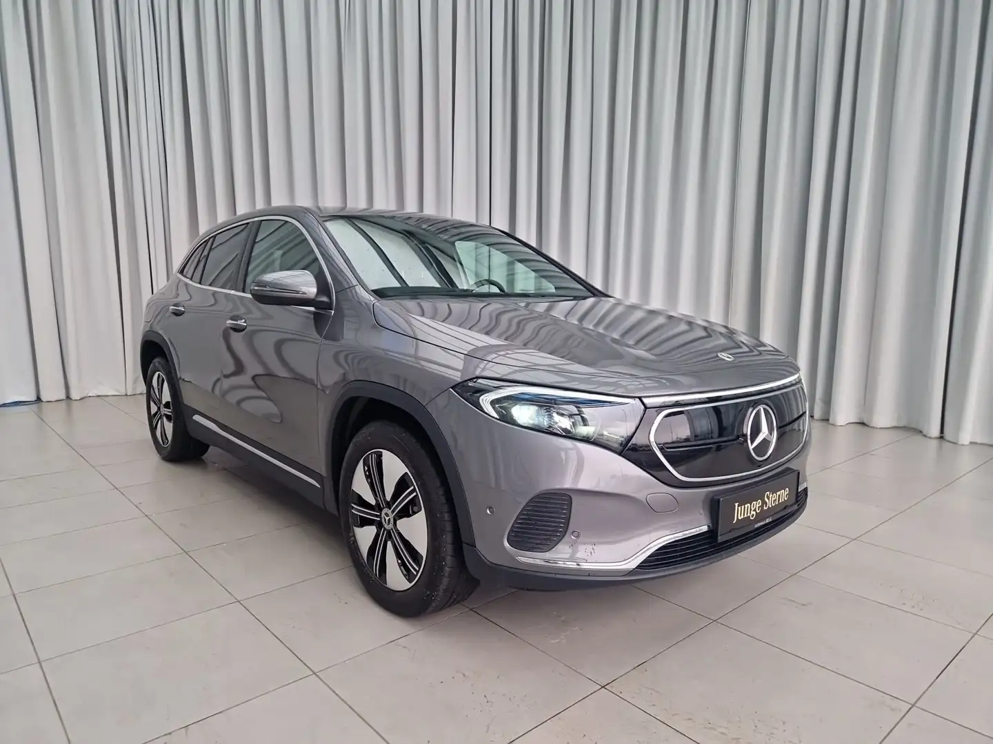Mercedes-Benz EQA 250 SpurW HUD Grau - 2