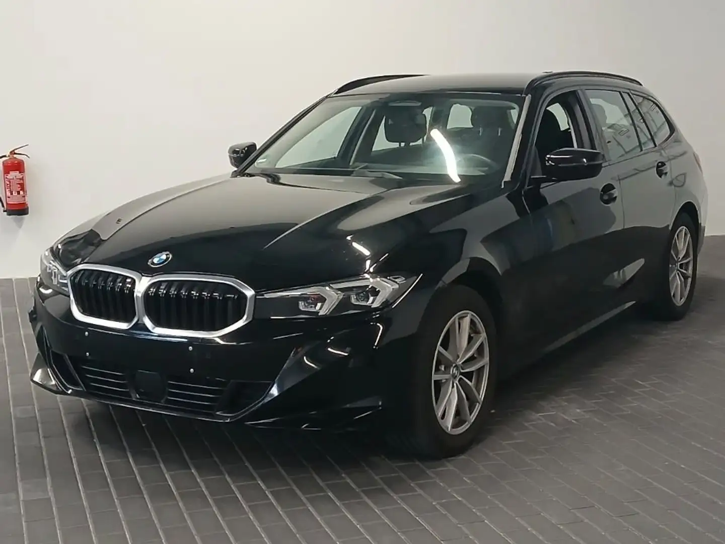 BMW 320 xd Touring ACC AHK SHZ HiFi LED RFK LED Schwarz - 2