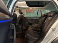 Skoda Octavia SCOUT 2.0 TDI 4x4 DSG *AHK*PANO*TOP AUSSTATTUNG Weiß - thumbnail 27