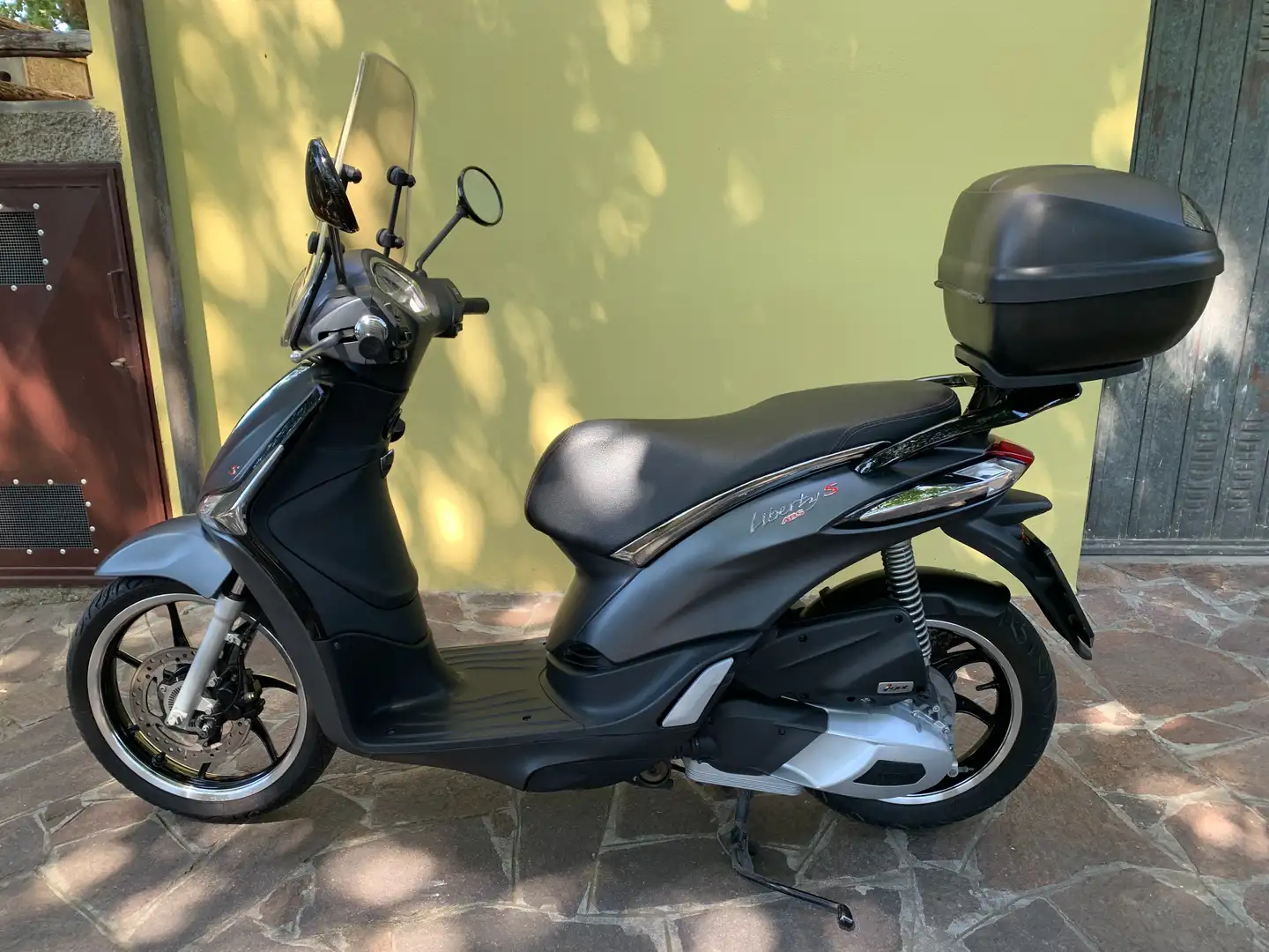 Piaggio Liberty 150 ABS S Negru - 2