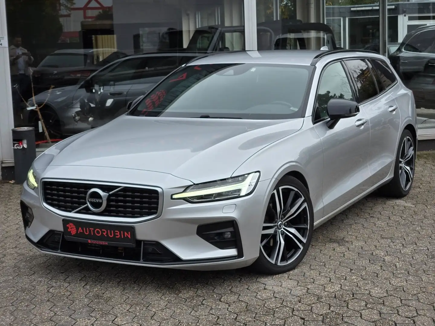 Volvo V60 R Design ABSTAND/TOT/DAB/HK/LED Argent - 2
