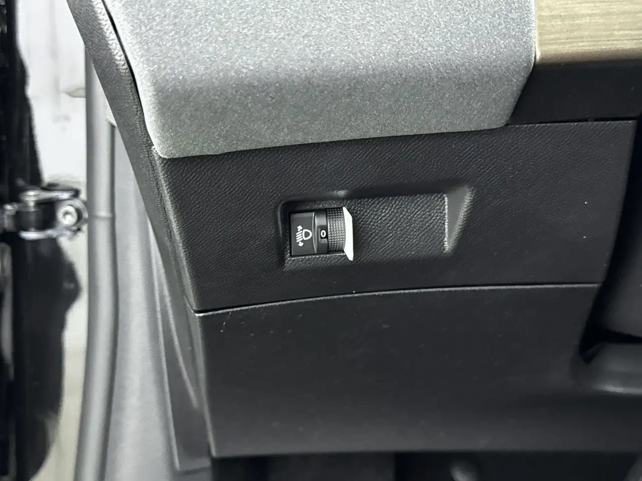 Lancia Ypsilon 2025 — фото 11