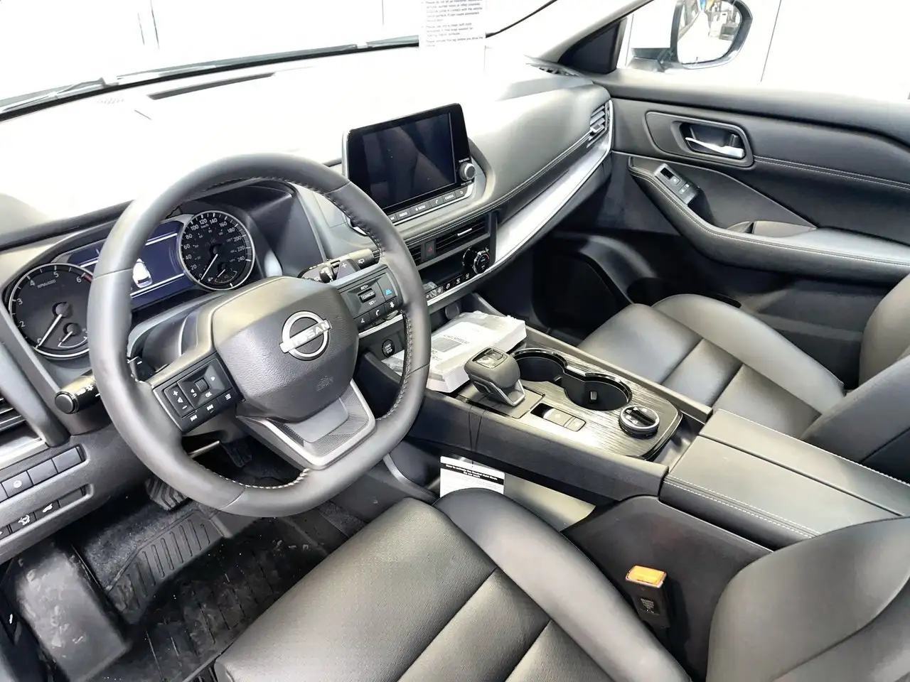 Nissan Rogue fotografie Nissan Rogue