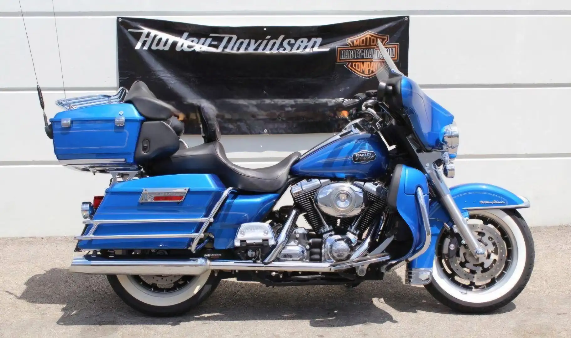 Harley-Davidson Electra Glide Ultra Classic Blauw - 2