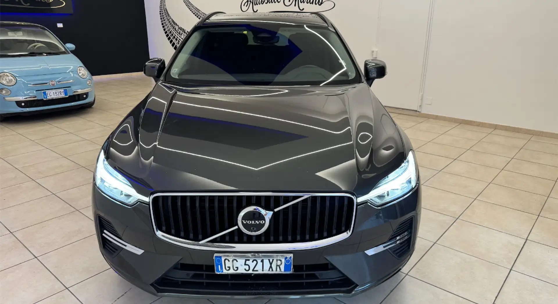 Volvo XC60 2.0 b4 Momentum Pro awd auto - 2