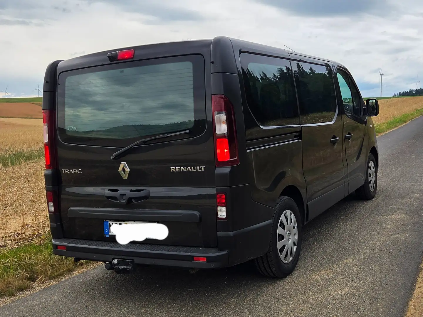 Renault Trafic ENERGY dCi 145 Spaceclass Zwart - 1