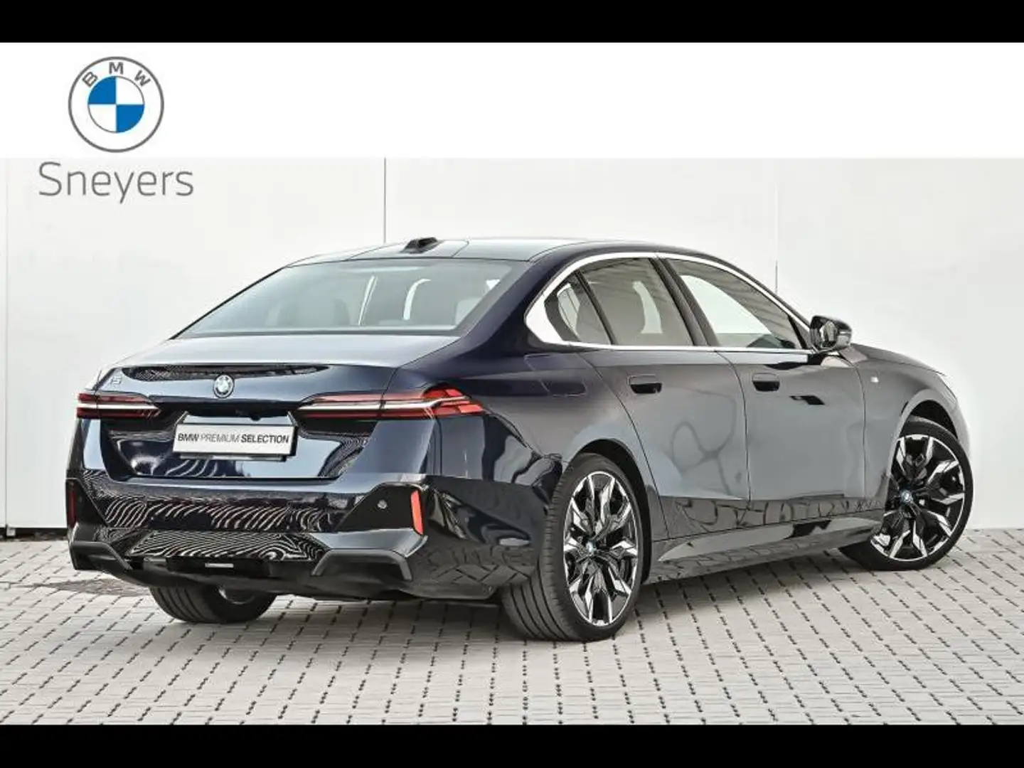 BMW i5 eDrive40 Синій - 2