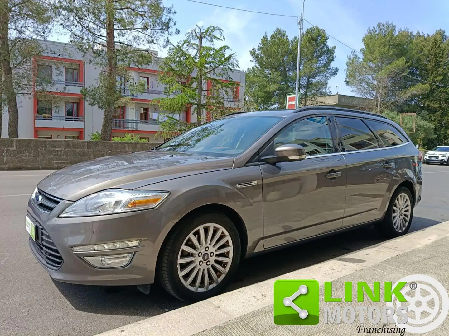 Ford Mondeo 2.0 TDCi 163 CV Powershift Station Wagon Nav Editi Grigio - 2