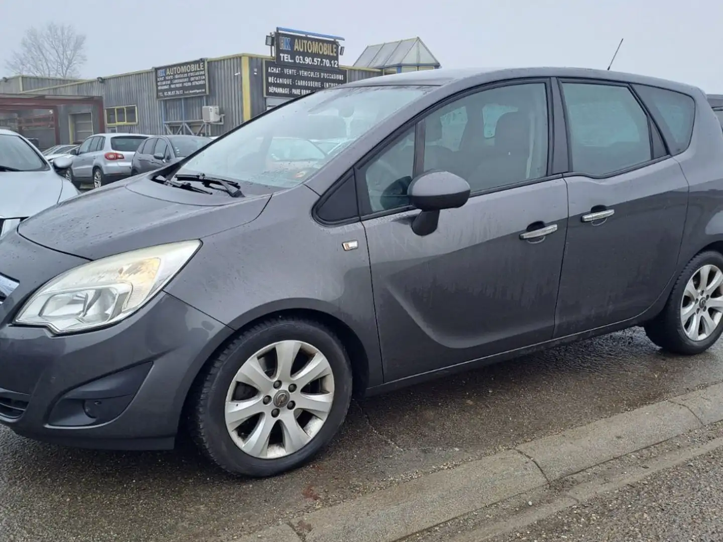 Opel Meriva B 1.7 CDTi 110 cv Boîte auto 1ère MAIN Gris - 1