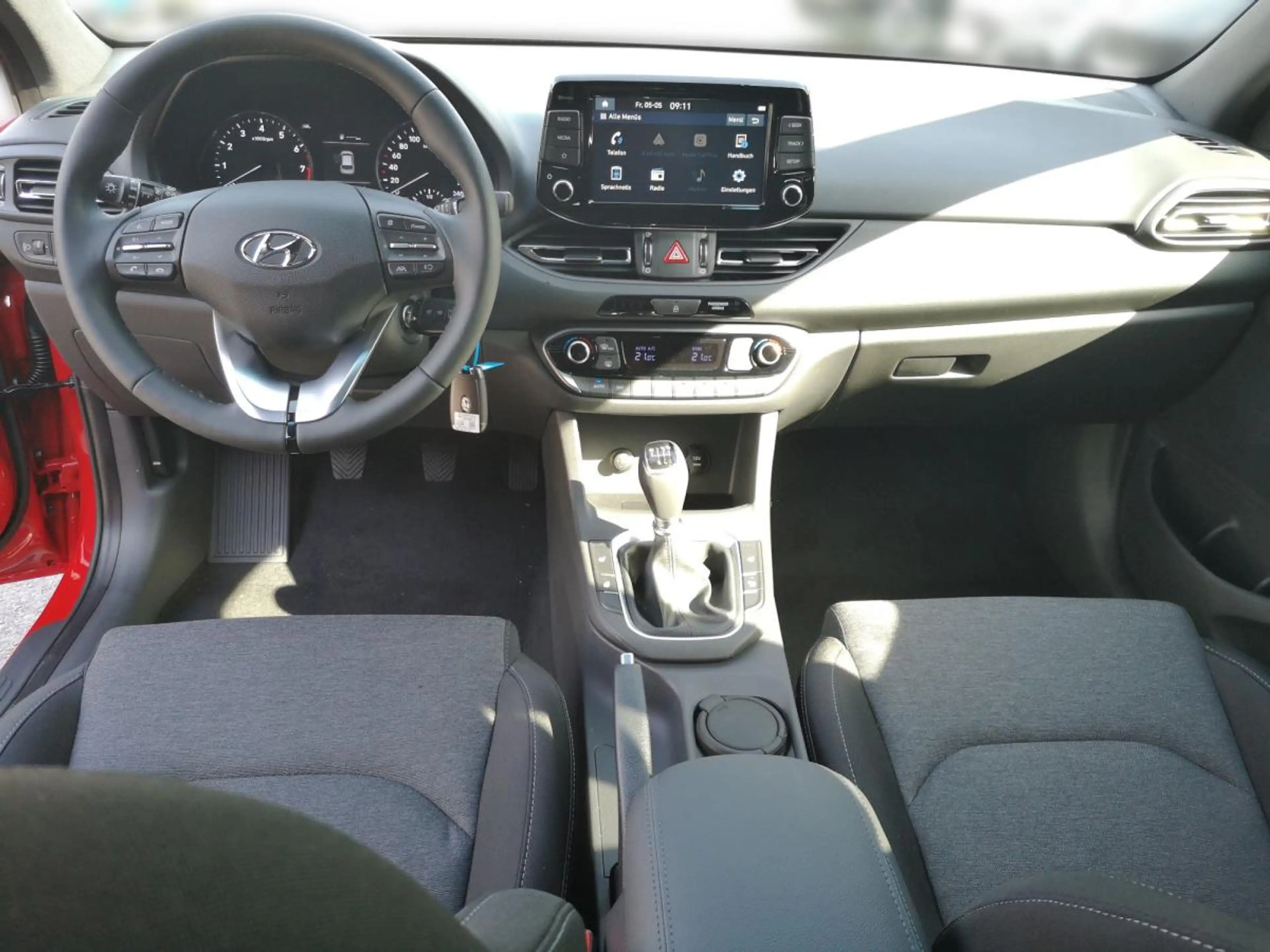 Hyundai i30 PD GO Plus 1,0 TGDi — photo 4