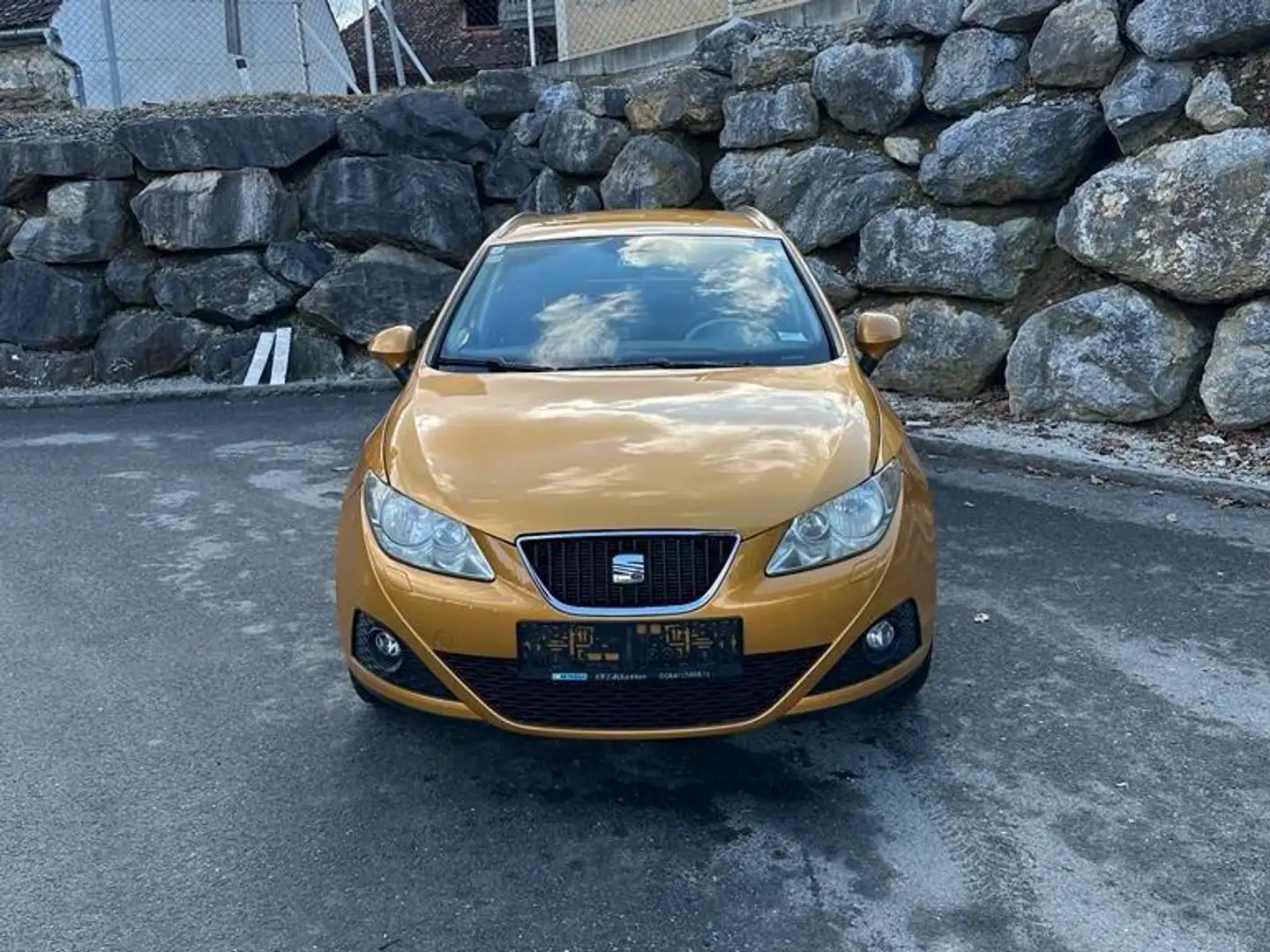 SEAT Ibiza Ibiza ST Sport 1,2 TSI 4Zyl / Pickerl bis 2026 Oro - 2