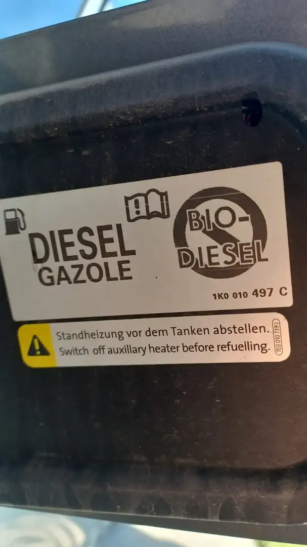 Volkswagen Touran Touran Trendline 1,6 SCR TDI DSG Trendline Grau - 1