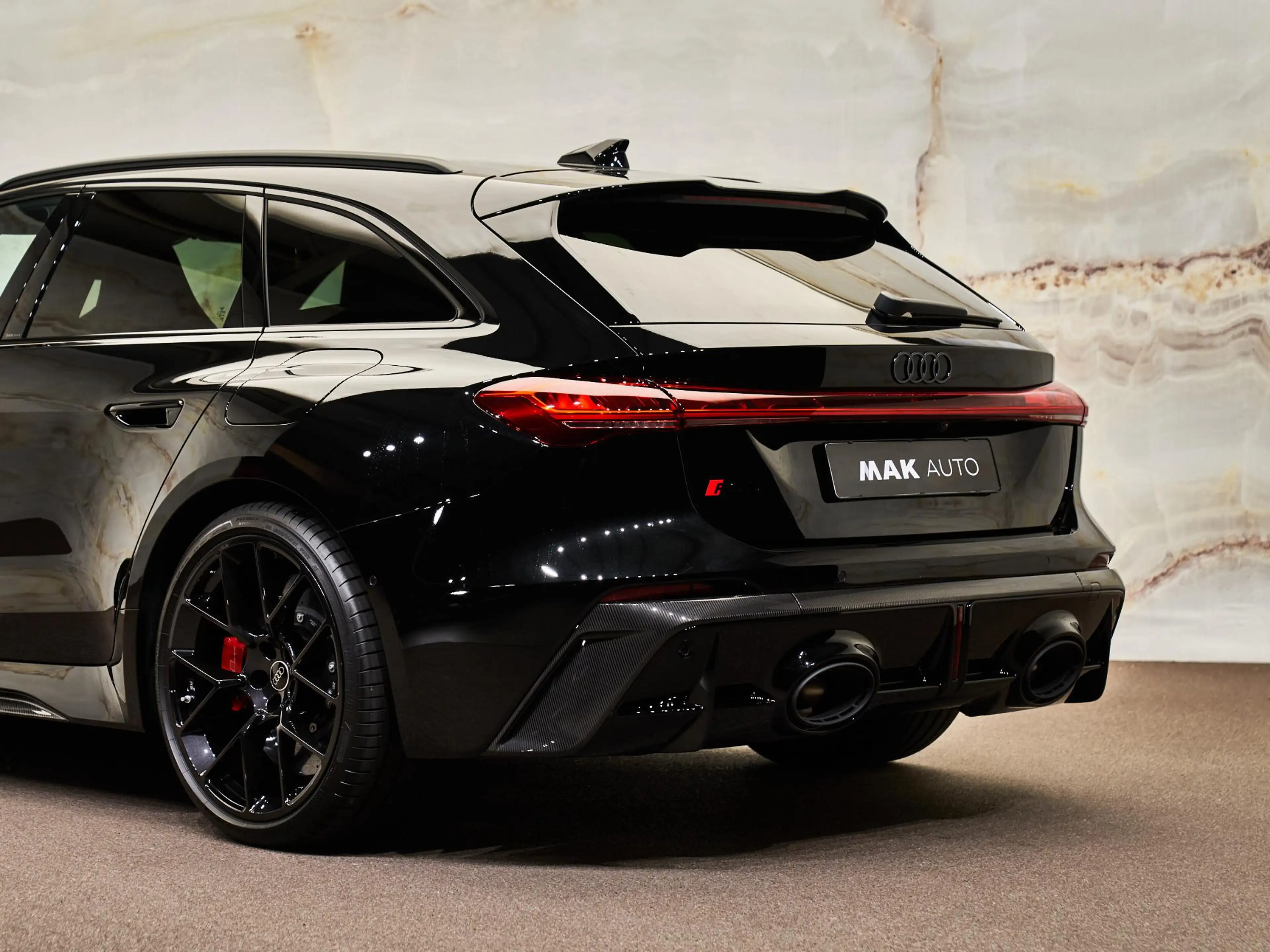 Audi RS5 Avant E-Hybrid Quattro , carbon extr., ceramic, sp — photo 6