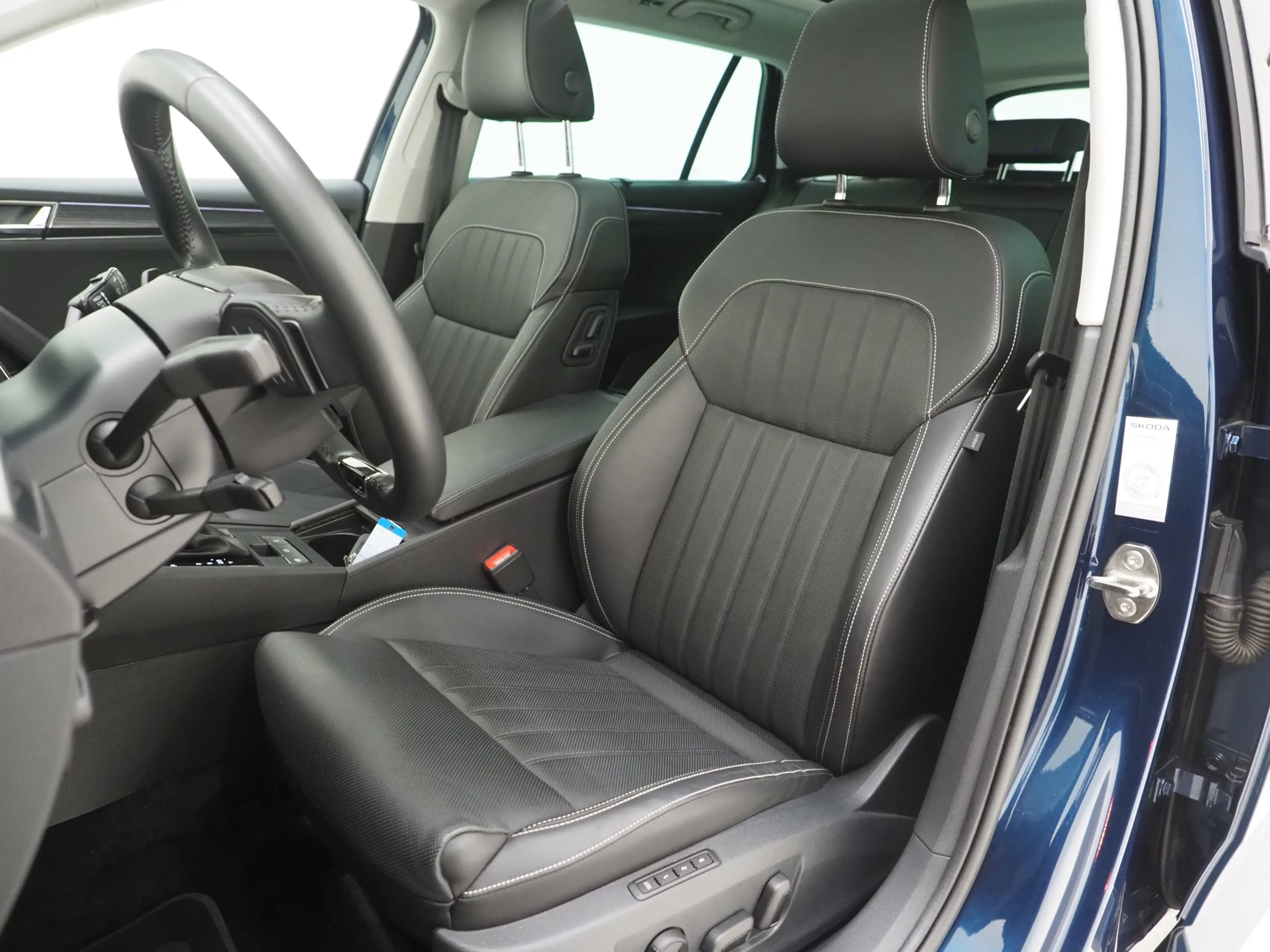 Skoda Superb Combi 1.4 TSI iV Style | Panoramadak | Leder | Tre — photo 4