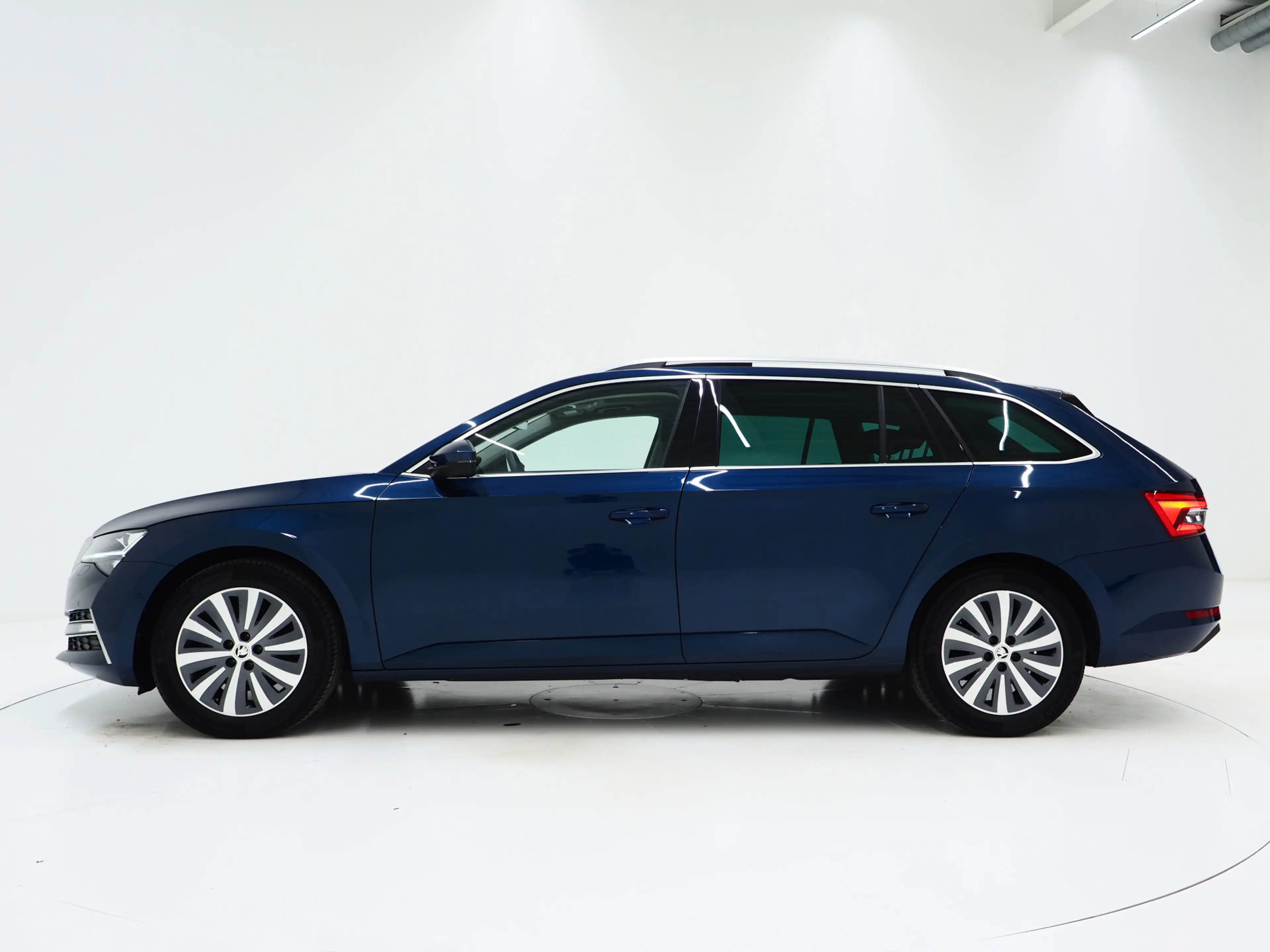 Skoda Superb Combi 1.4 TSI iV Style | Panoramadak | Leder | Tre — photo 2