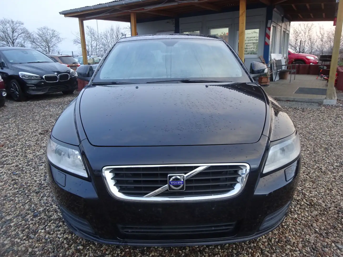 Volvo V50 1.6D Kinetic Schwarz - 2
