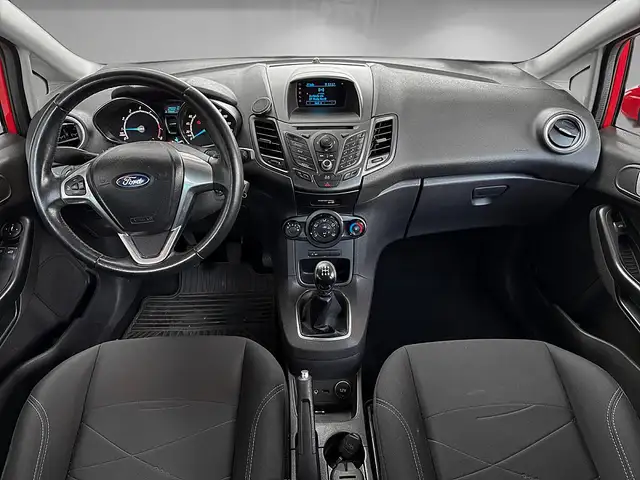 Ford Fiesta view 9