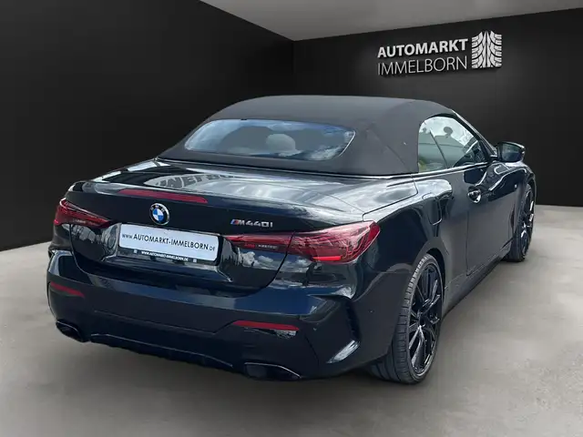 BMW M4 view 6