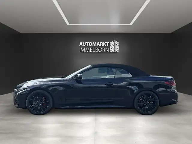 BMW M4 view 12