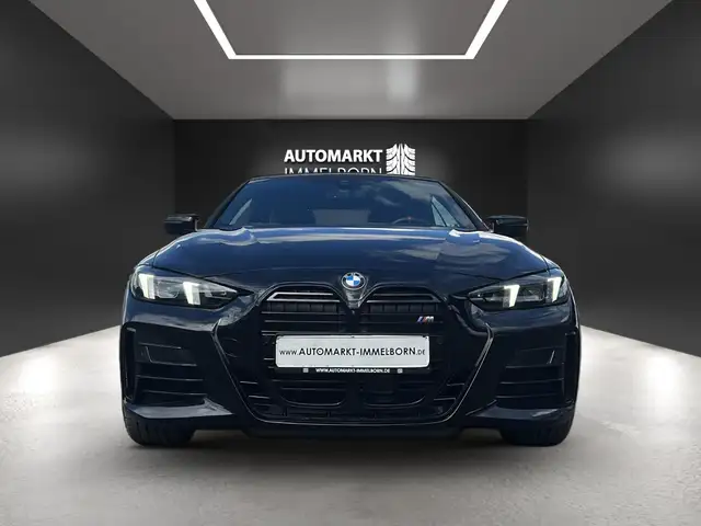 BMW M4 view 9