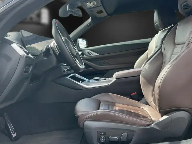 BMW M4 view 13