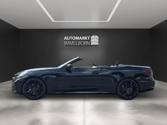 BMW M4 view 11