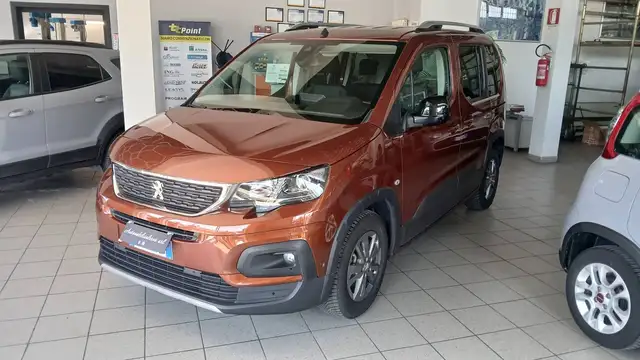 Peugeot Rifter Rifter 1.2 puretech Allure Pack EAT8 KM 59000