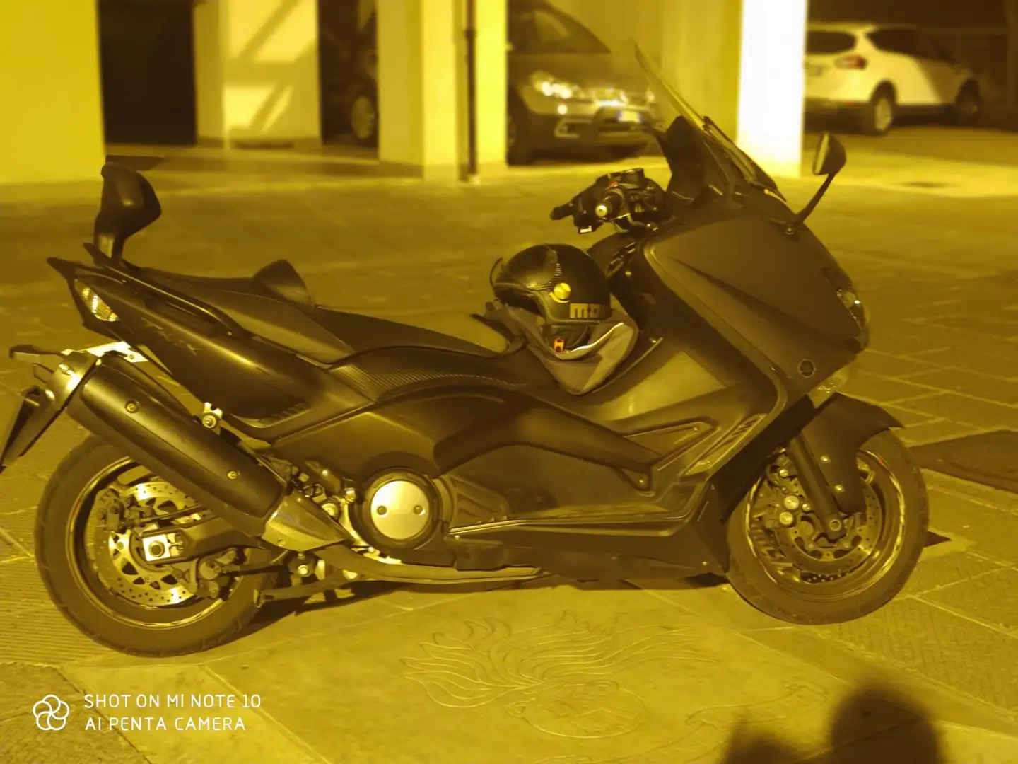 Yamaha TMAX 530 Negro - 1