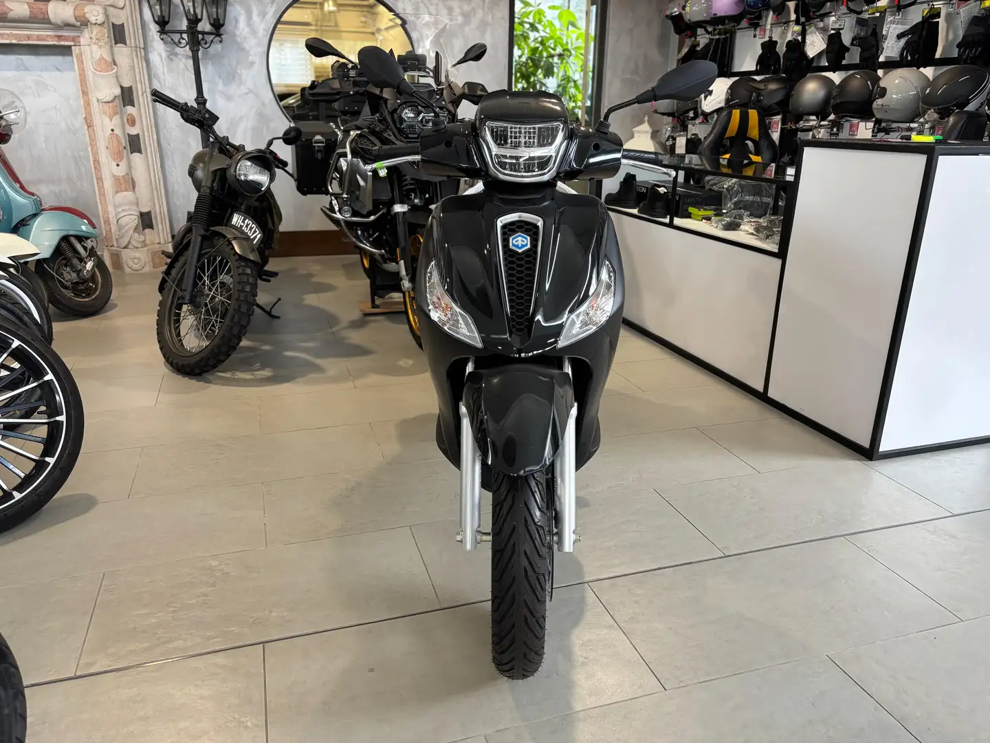 Piaggio Medley 200 PRONTA CONSEGNA Nero - 2