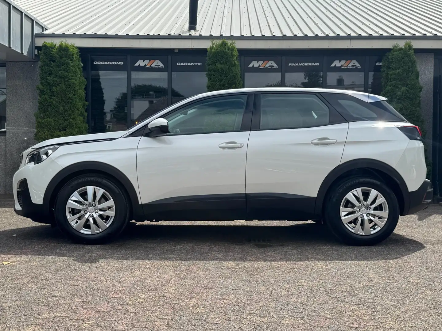 Peugeot 3008 1.2 PureTech Executive | Airco/ECC | 1E EIG Blanc - 2