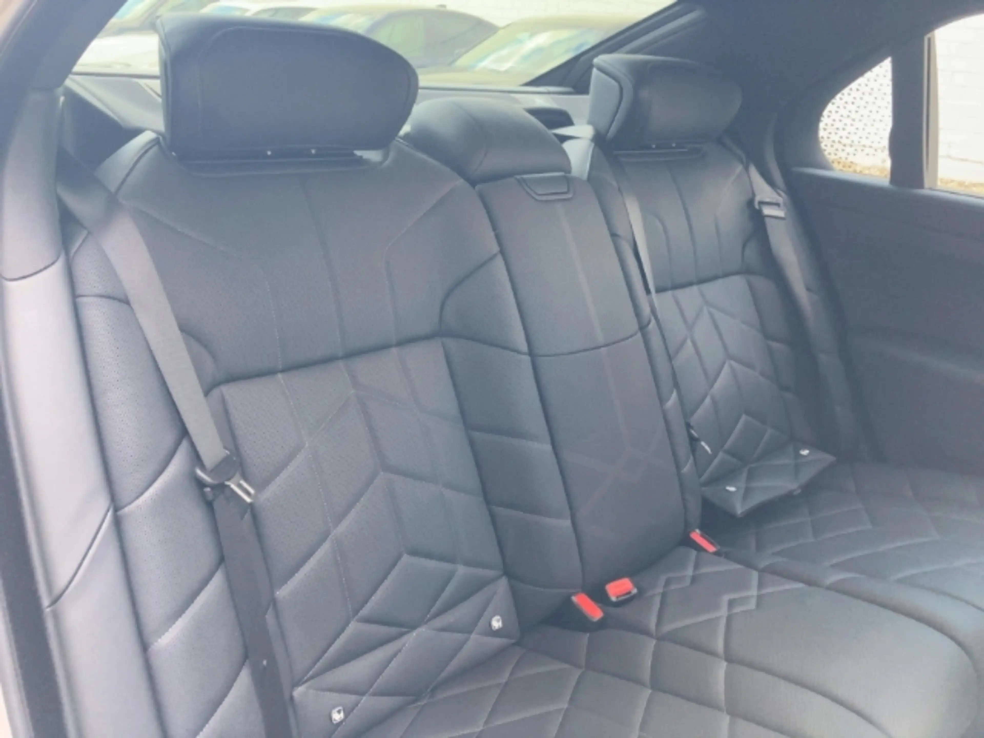 BMW i7 eDrive50 Limousine Sportpaket Luftfederung Niveau — photo 8