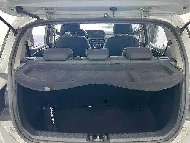 Hyundai i10 view 13