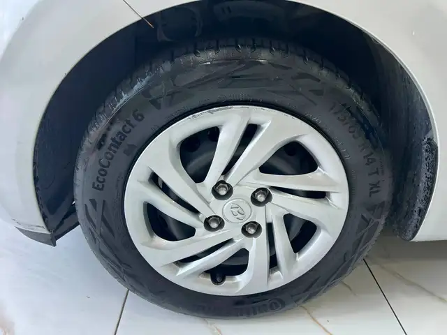 Hyundai i10 view 9