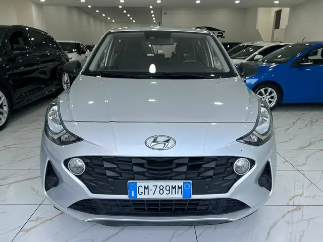 Hyundai i10 view 2