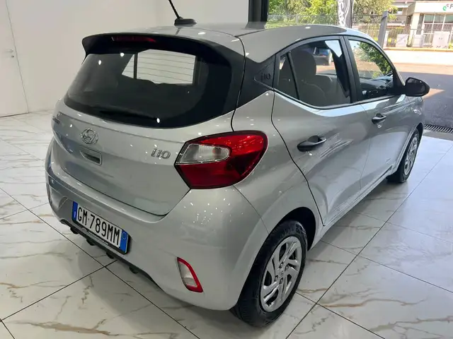 Hyundai i10 view 6