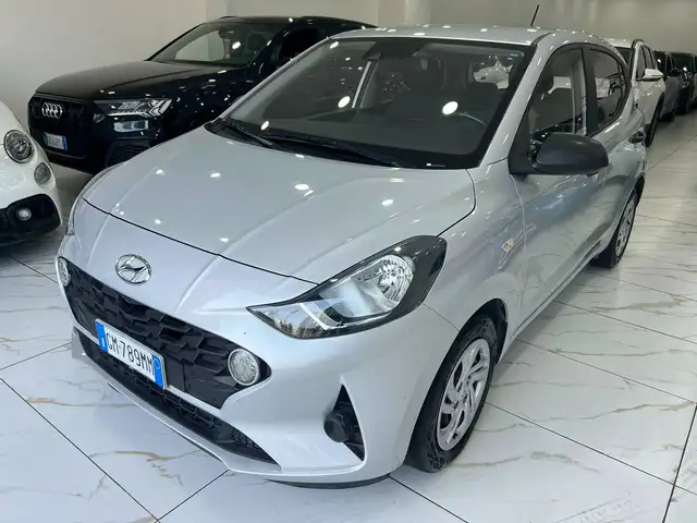 2023 Hyundai i10 in Silver for sale