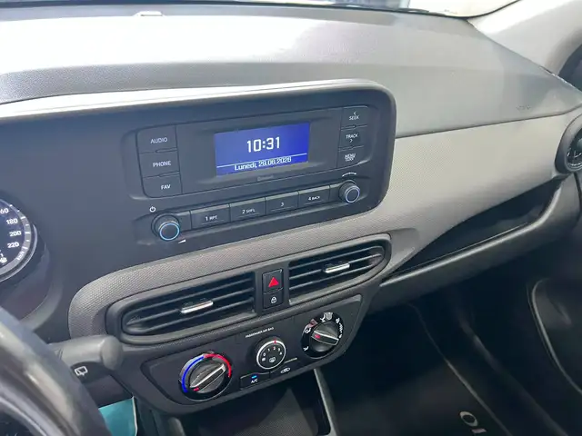 Hyundai i10 view 11