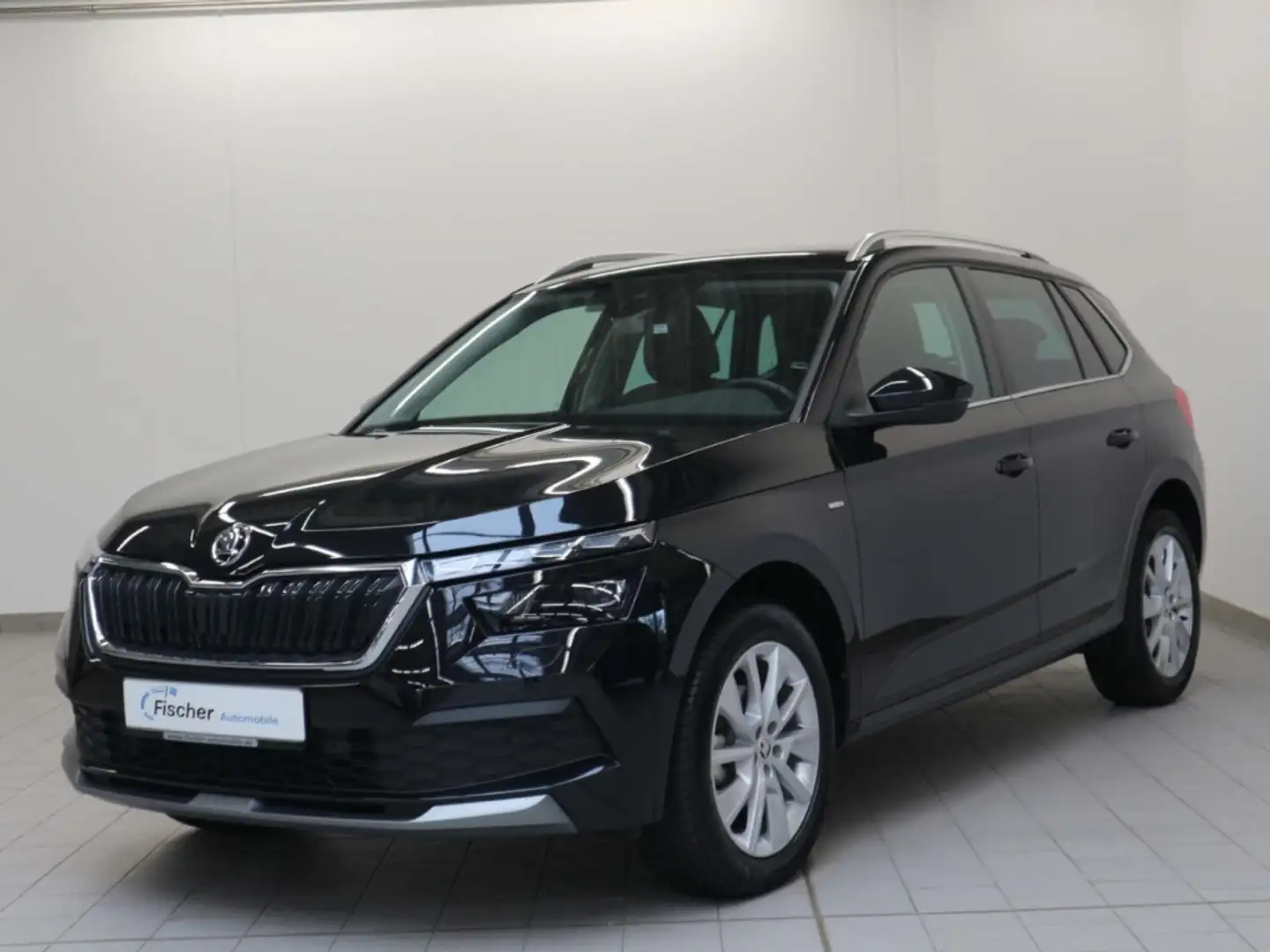 Skoda Kamiq 1.0 TSI Tour Schwarz - 2