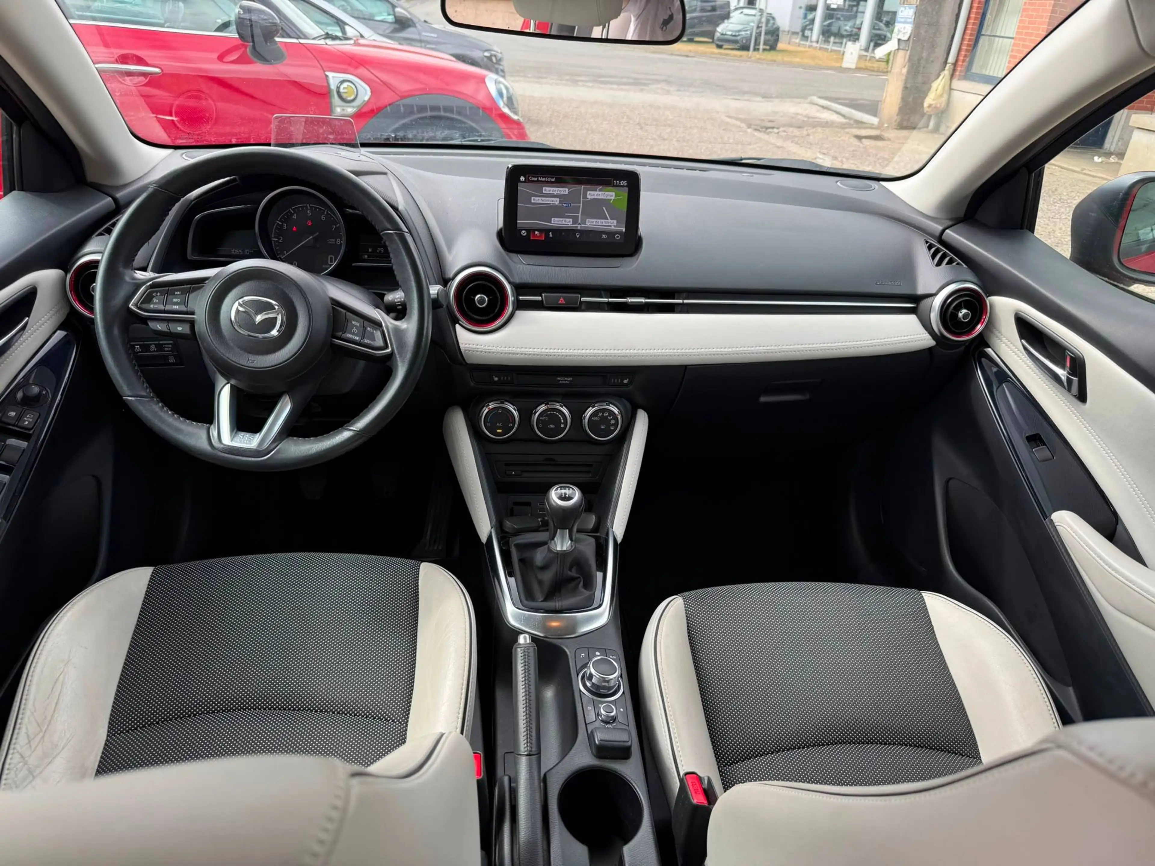 Mazda 2 1.5i / Gps / Camera / Capteurs / Airco  / Led / Garantie — photo 13