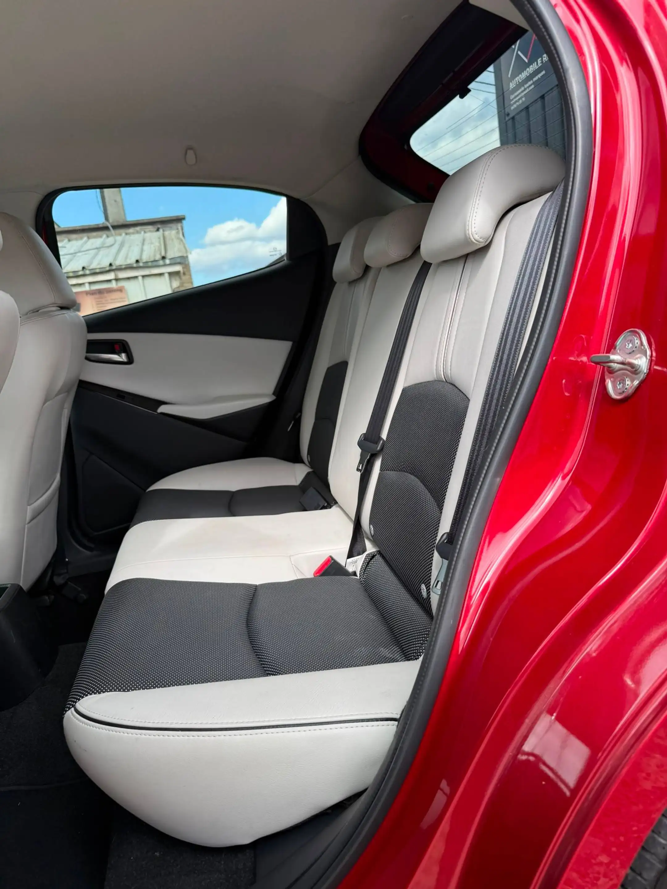 Mazda 2 1.5i / Gps / Camera / Capteurs / Airco  / Led / Garantie — photo 14