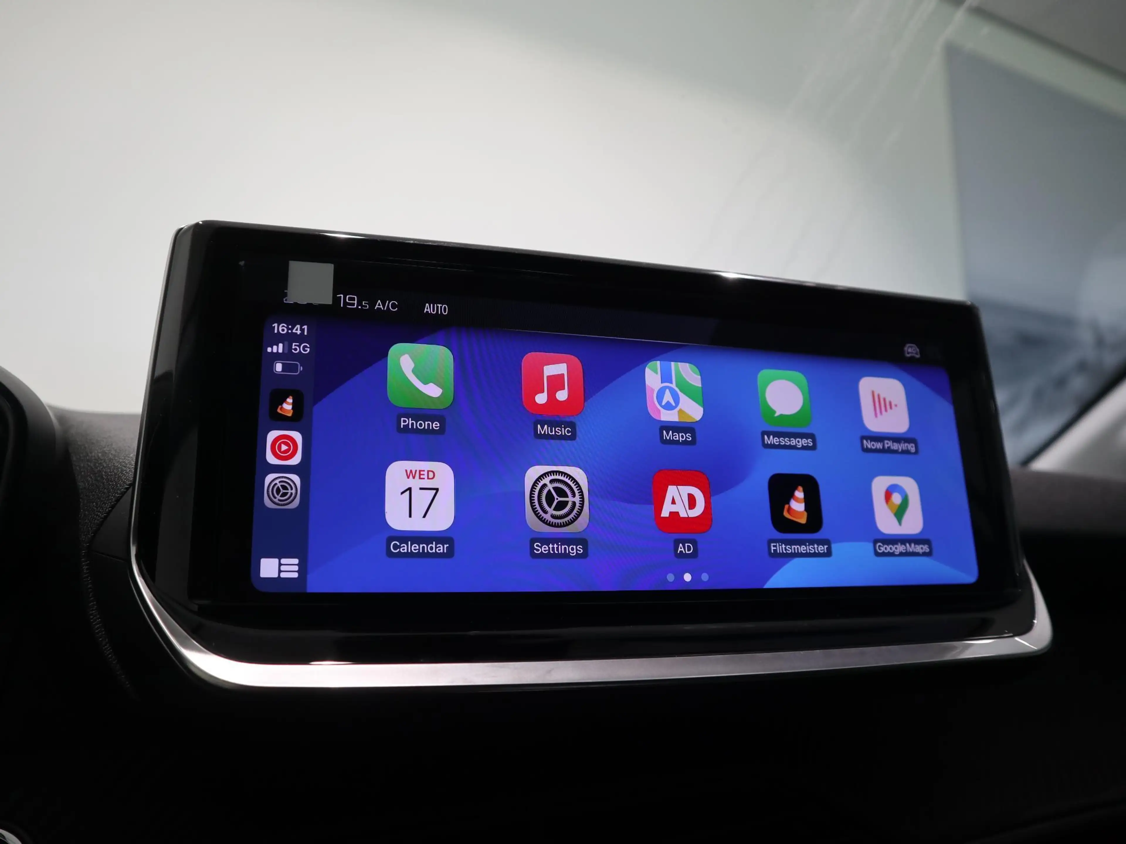 Peugeot 208 Hybrid 110 e-DCS6 Allure CARPLAY - SNEL LEVERBAAR — photo 14
