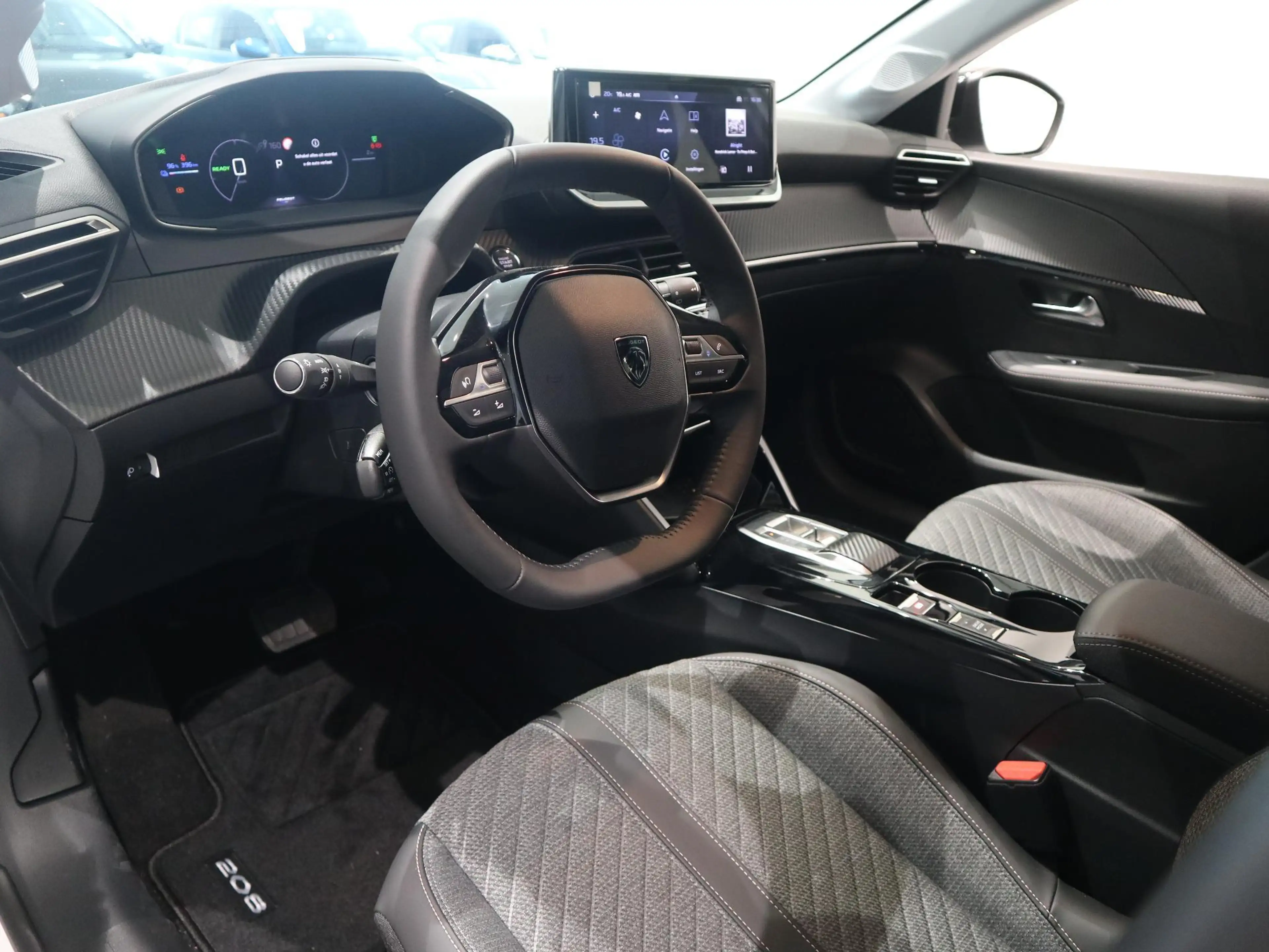 Peugeot 208 Hybrid 110 e-DCS6 Allure CARPLAY - SNEL LEVERBAAR — photo 7