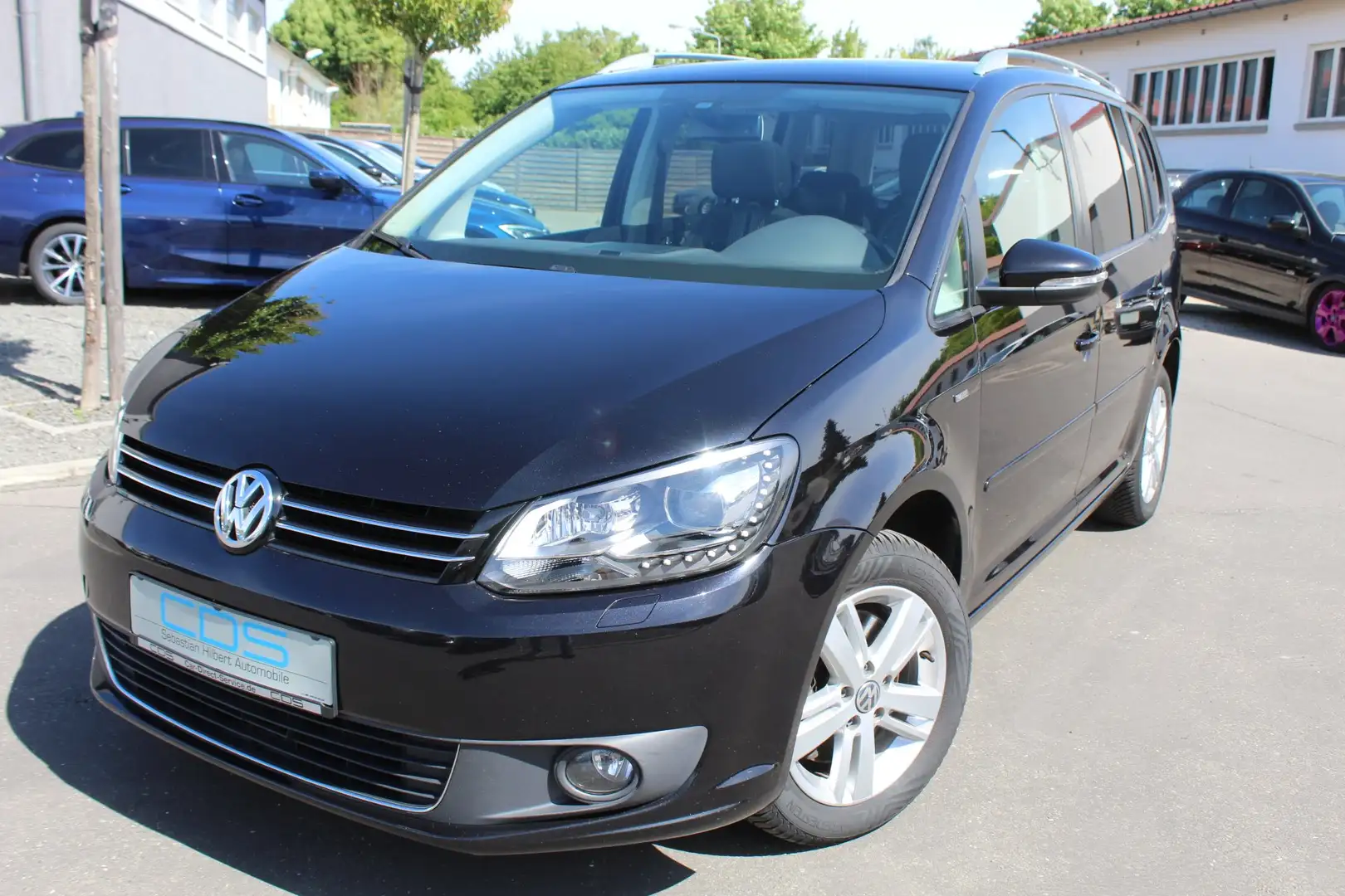 Volkswagen Touran Match 2.0 TDI DSG +Xenon+NAVI+Panoramad. Schwarz - 2